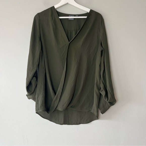 Soho New York & Company Sheer Green V-Neck Open Front Top Medium - Picture 1 of 10